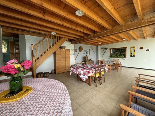 Villa Meublé de campagne au calme Louchy-Montfand Esterno foto